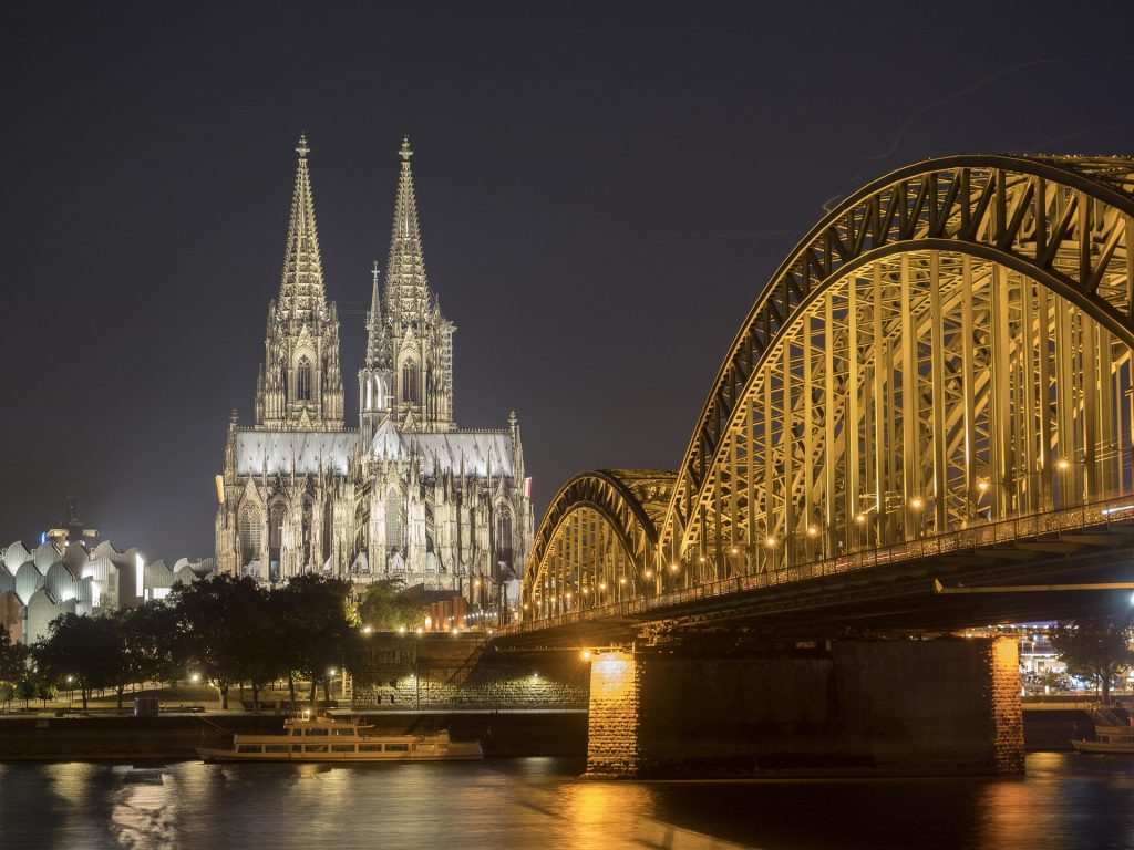 Unsere bereits 42. Kulturreise führt uns vom 02. - 05. Oktober 2026 nach Köln, Bonn und Düsseldorf. wo wir kulturhistorische Höhepunkte ganz unterschiedlicher Art kennenlernen werden.